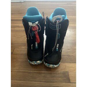 Burton Zipline Boa Imprint 1 Liner Youth's Snowboard Boots Size US 4